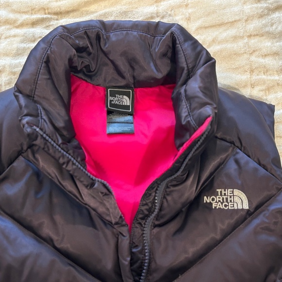 The North Face Women's Purple Quilted Down Vest EUC - Picture 10 of 11